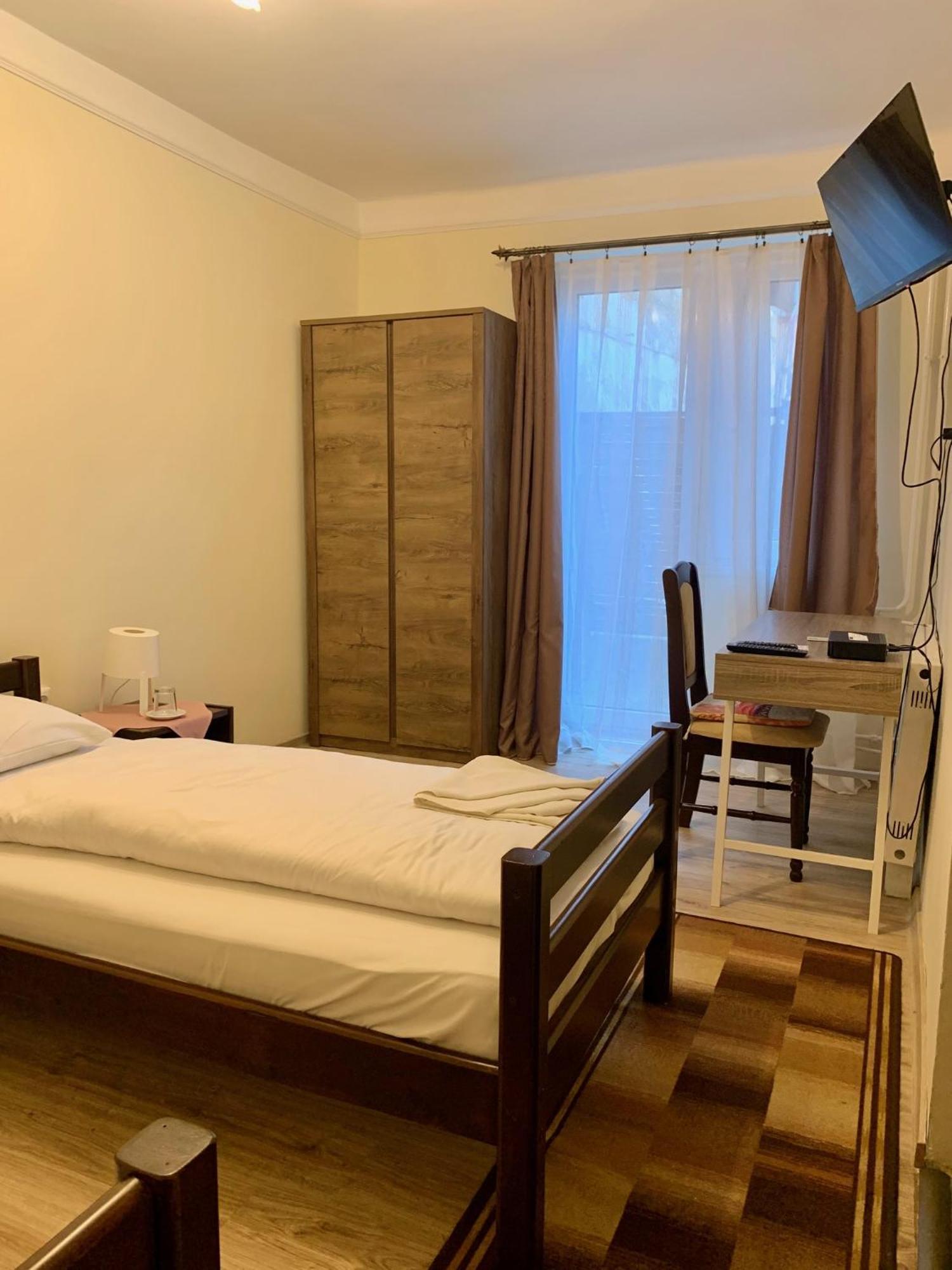 Aranykorona Hotel Mişcolţ Exterior foto
