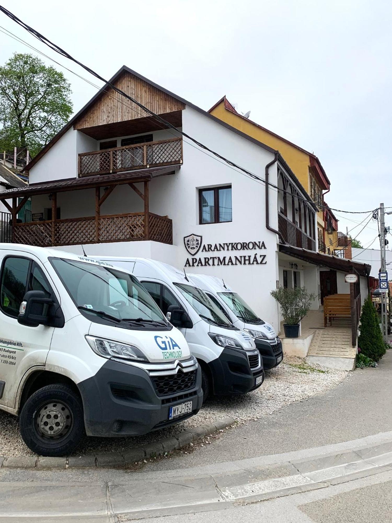 Aranykorona Hotel Mişcolţ Exterior foto