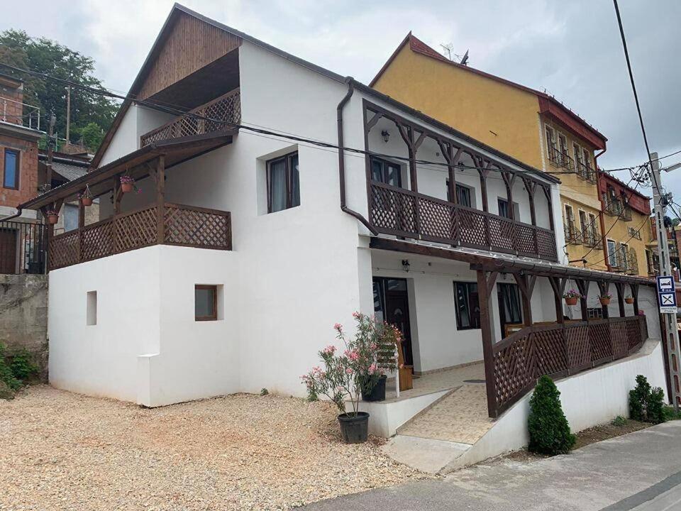 Aranykorona Hotel Mişcolţ Exterior foto